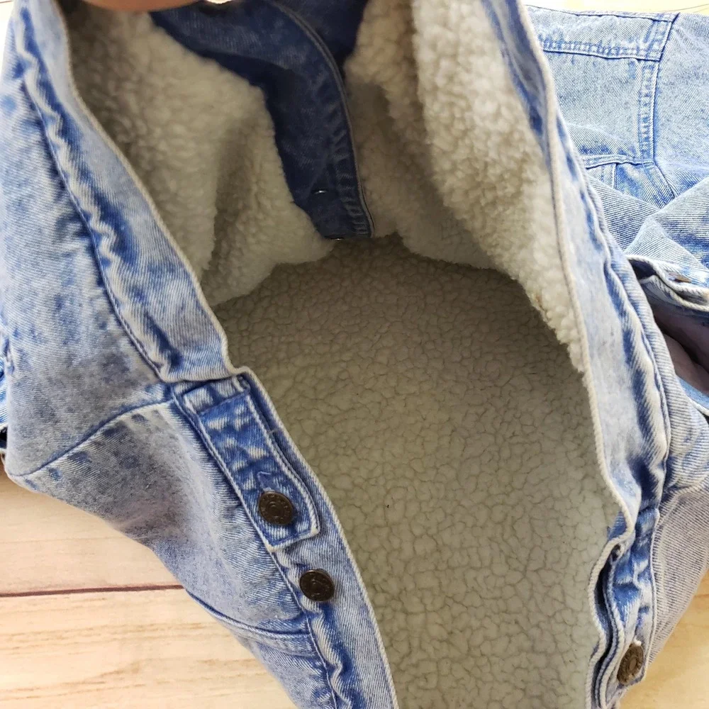 Cutline brand tag